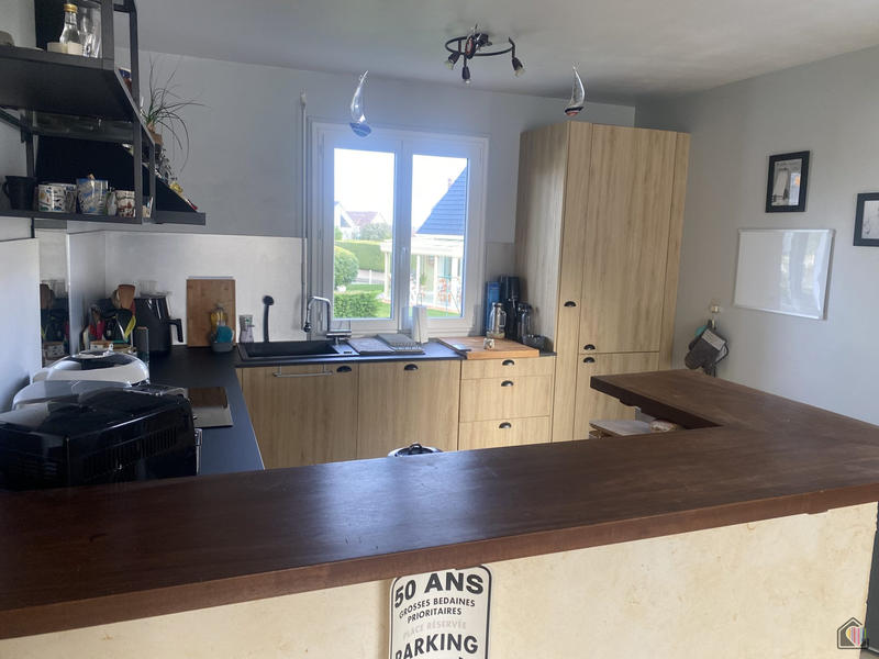 Maison - 90 m² - 5 pièces