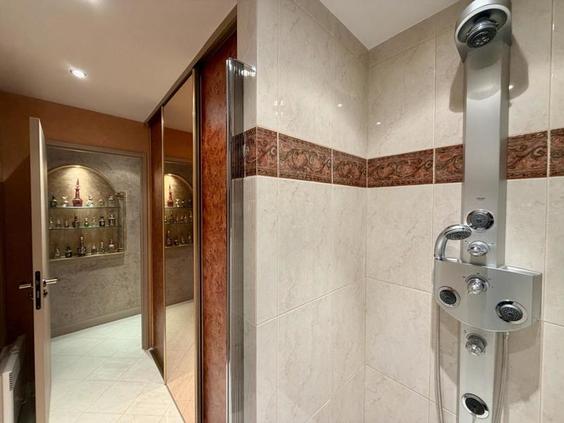 Appartement bourgeois - 82 m² - 3 pièces