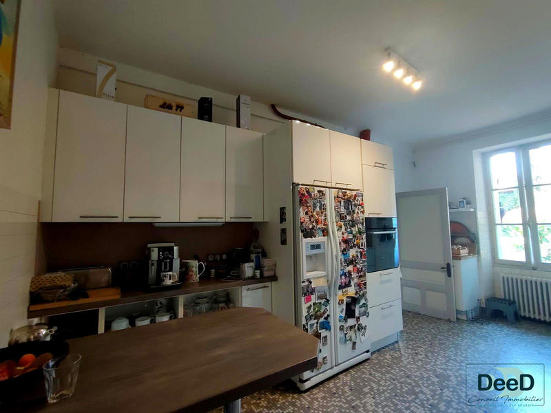 Maison - 366 m² - 9 pièces