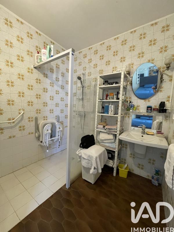 Maison - 238 m² - 8 pièces