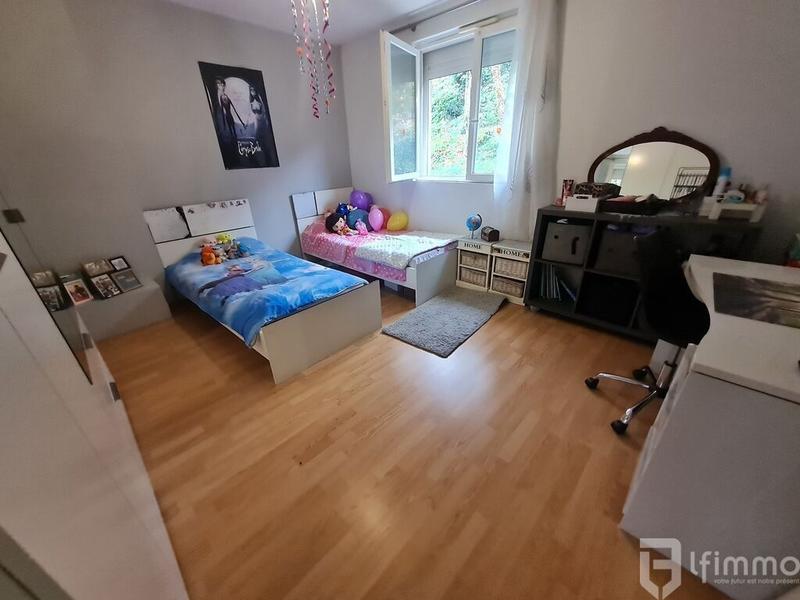 Maison - 102 m² - 5 pièces