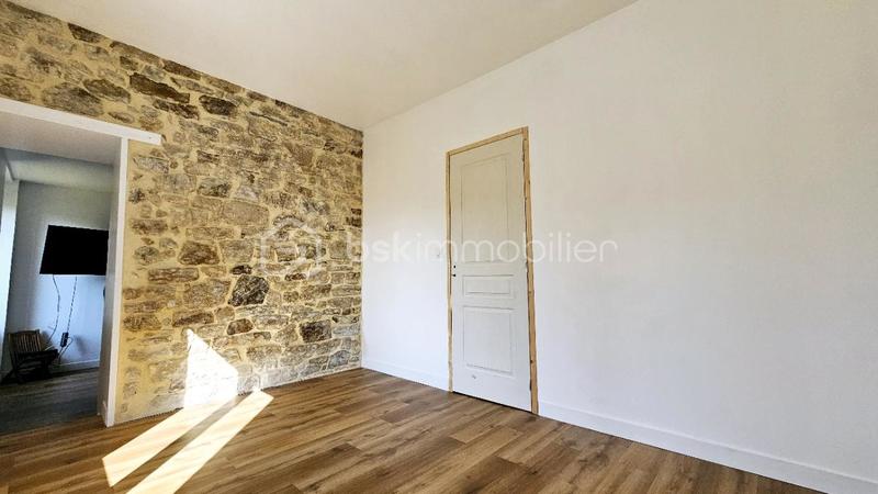 Demeure - 200 m² - 7 pièces