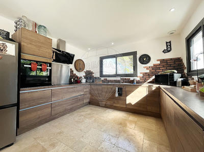 Maison - 143 m² - 6 pièces