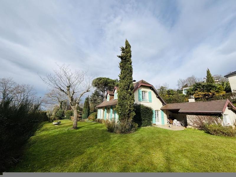 Maison - 136 m² - 5 pièces