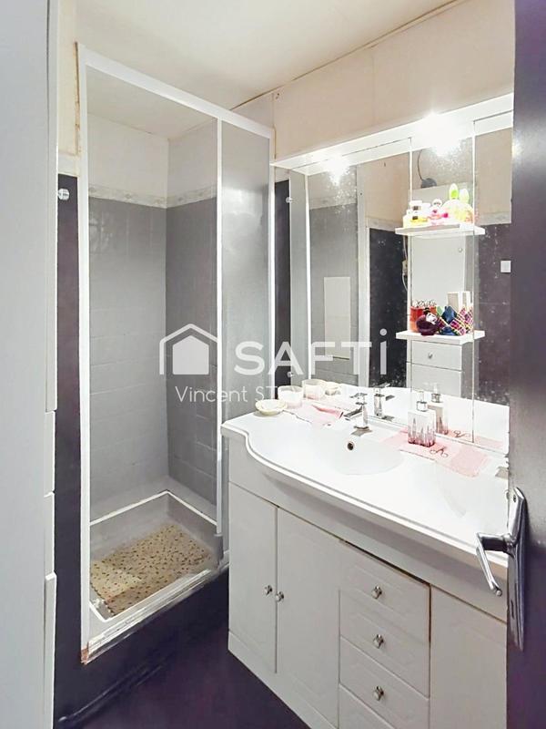 Maison - 220 m² - 11 pièces