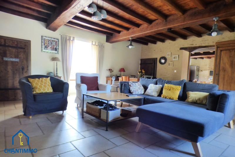 Maison - 267 m² - 7 pièces