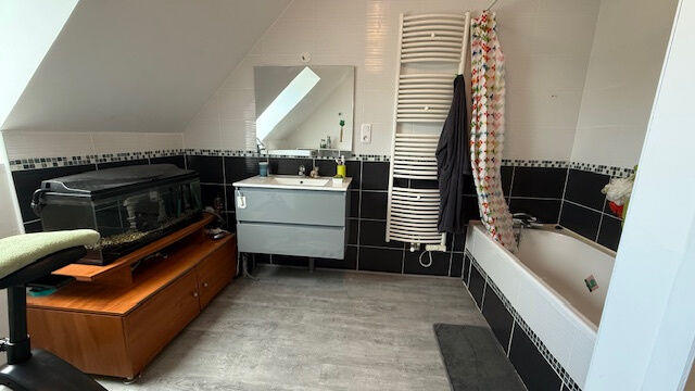 Maison - 106 m² - 6 pièces