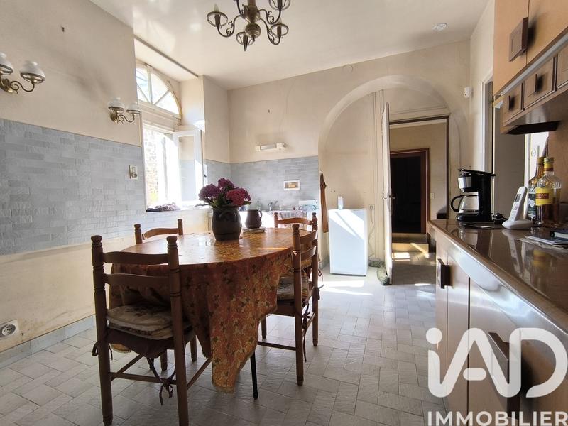 Maison - 170 m² - 8 pièces