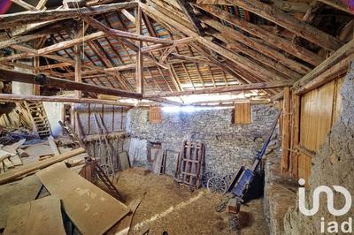 Maison de village - 900 m² - 20 pièces