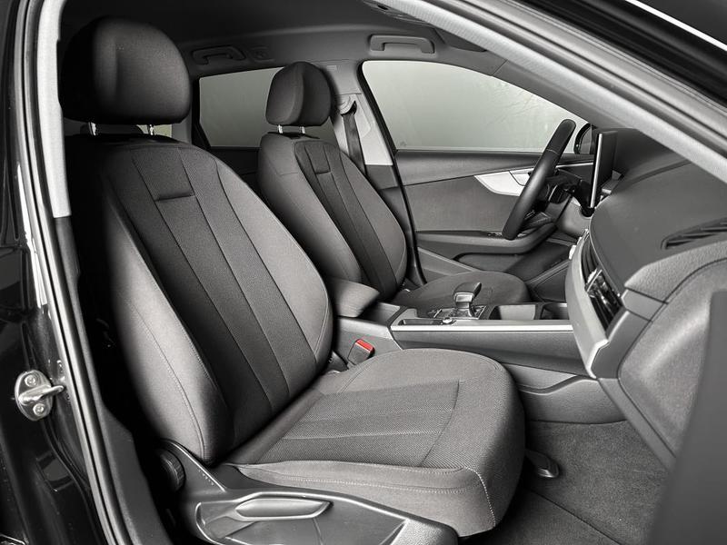 Audi A4 Avant 30 Tdi 136ch s-Tronic Mild Hybrid Semi Virtual Cockpit Gps Regul Tel Clim Full Led