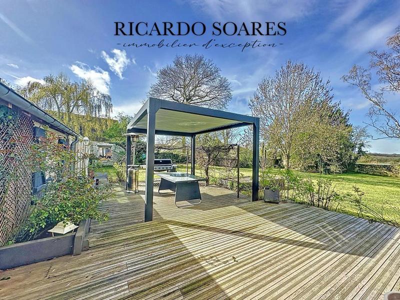 Demeure - 500 m² - 10 pièces