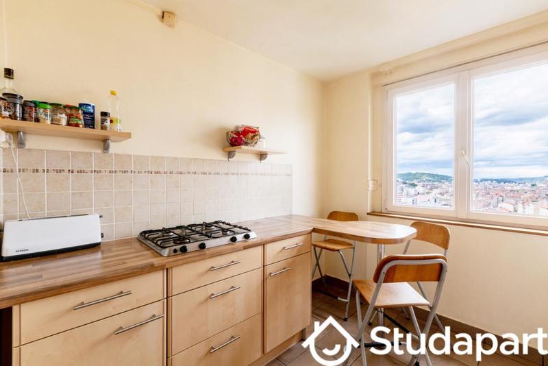 Chambre - 9 m² - 1 pièce