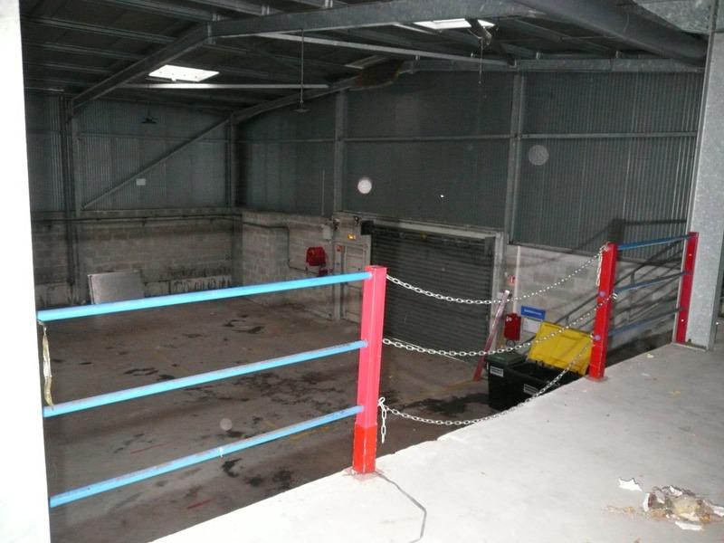 Local commercial - 1 440 m² - 9 pièces