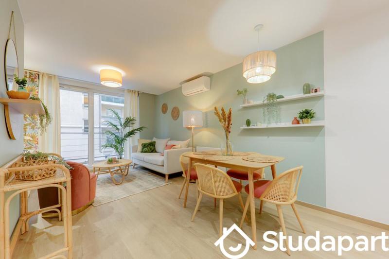 Chambre - 75 m² - 1 pièce