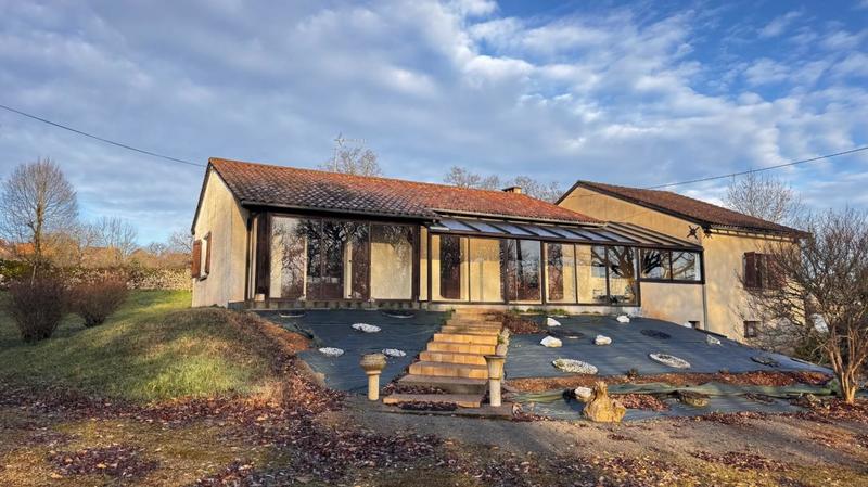 Maison - 104 m² - 4 pièces