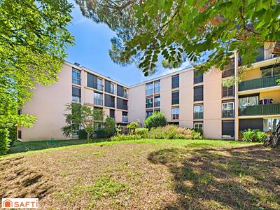 Appartement - 82 m² - 4 pièces