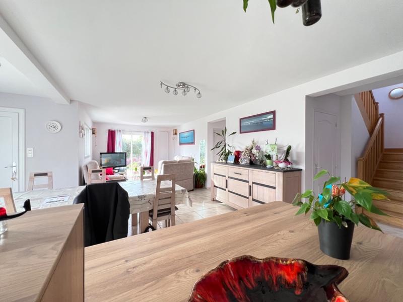 Maison - 147 m² - 8 pièces