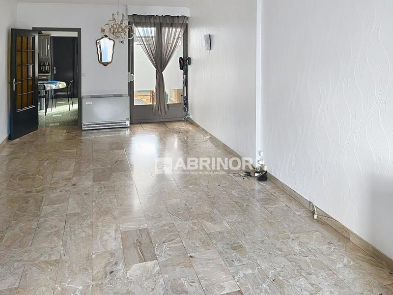 Maison - 96 m² - 5 pièces