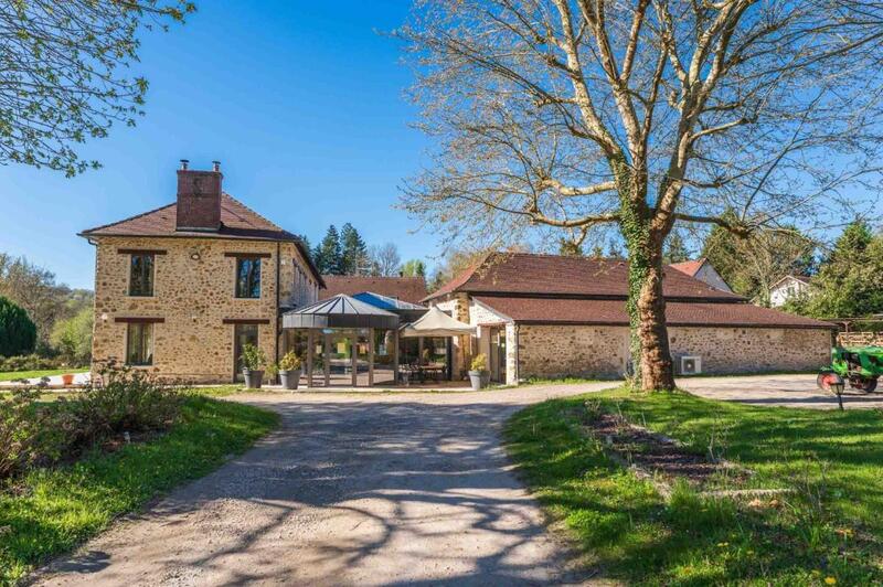 Maison - 785 m² - 21 pièces