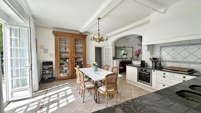 Maison bourgeoise - 400 m² - 10 pièces