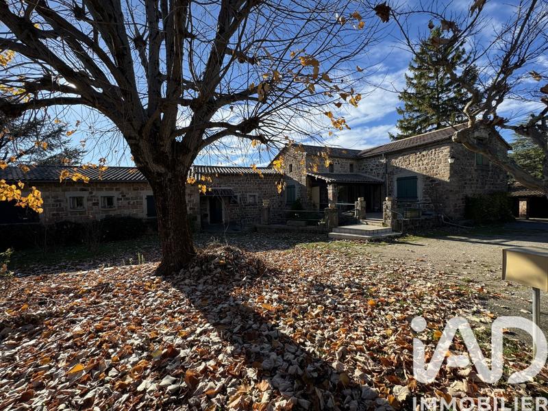 Maison - 292 m² - 10 pièces