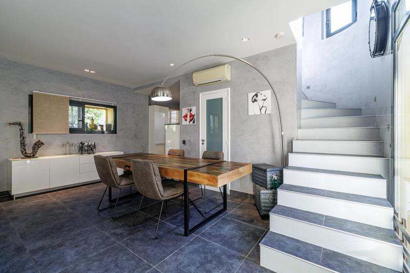 Maison - 94 m² - 3 pièces