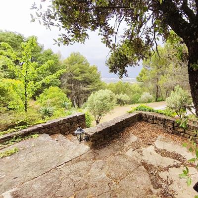 Maison - 185 m² - 6 pièces