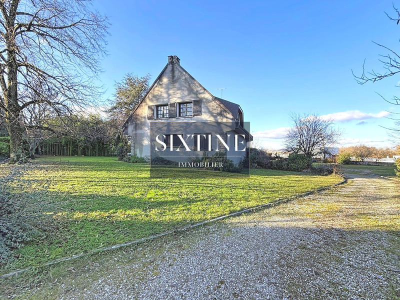 Maison - 186 m² - 8 pièces