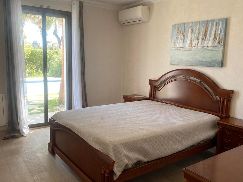 Villa - 310 m² - 1 pièce