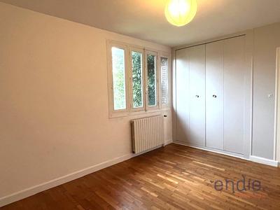 Maison - 87 m² - 4 pièces