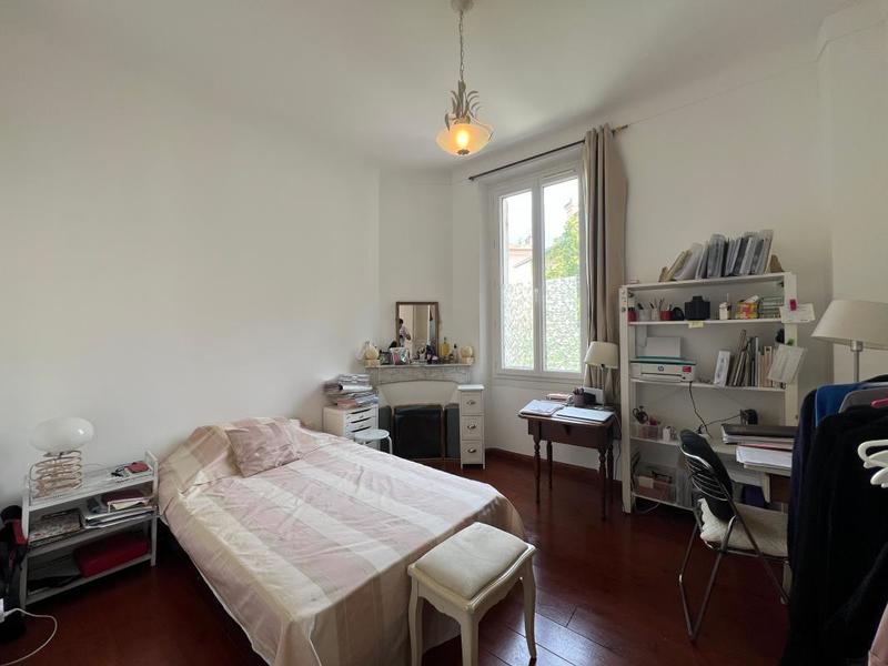 Hôtel particulier - 199 m² - 9 pièces