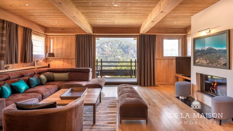 Maison - 176 m² - 8 pièces