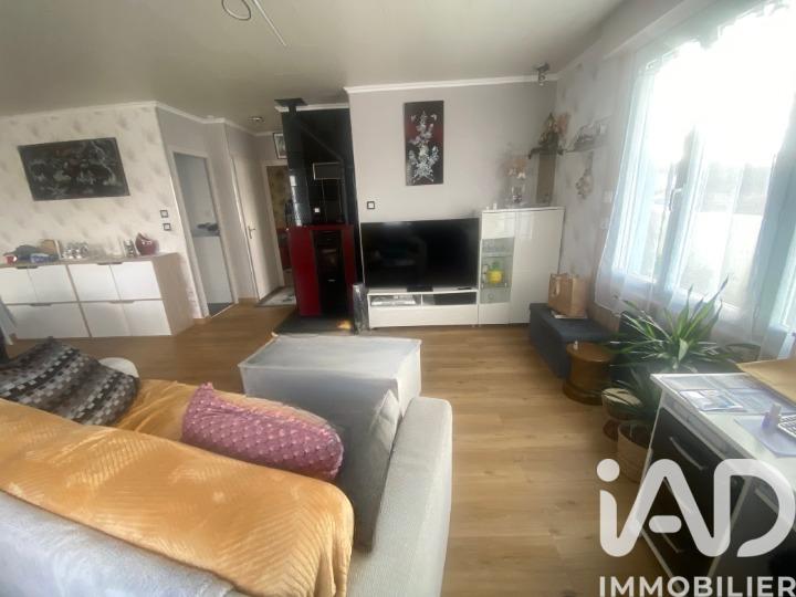 Maison - 77 m² - 6 pièces