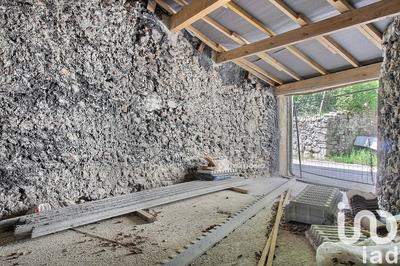 Maison de village - 140 m² - 3 pièces