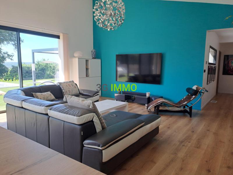 Maison contemporaine - 207 m² - 5 pièces