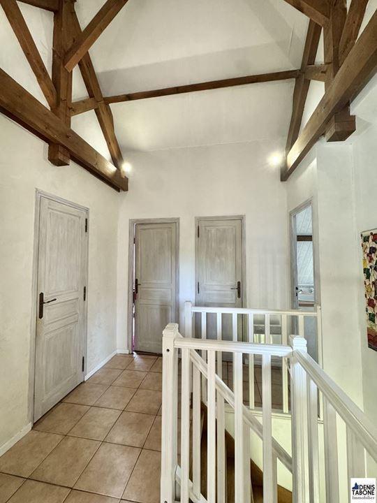 Maison traditionnelle - 123 m² - 7 pièces