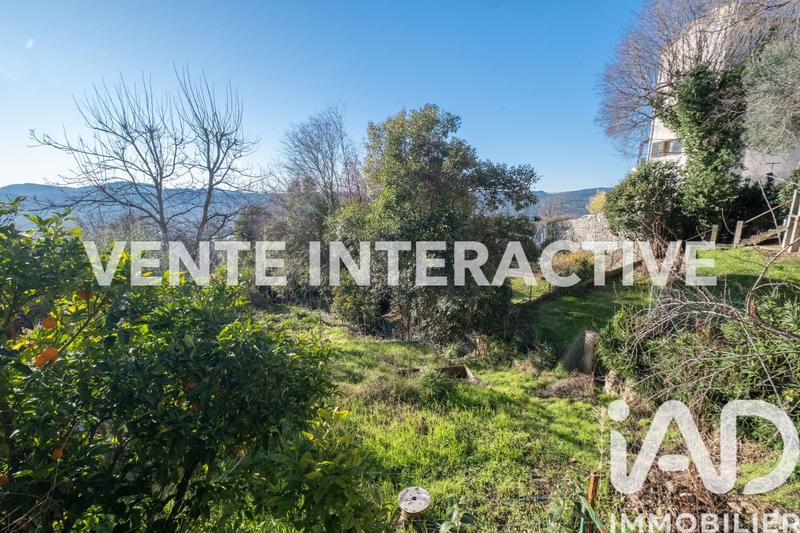 Appartement - 120 m² - 3 pièces