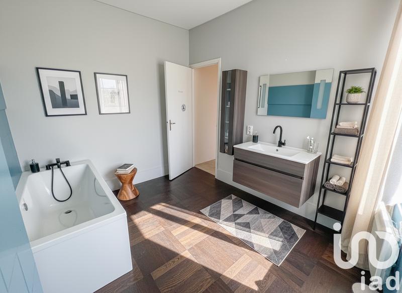 Maison - 133 m² - 7 pièces