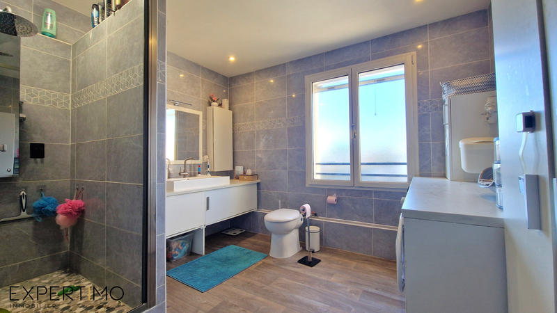 Maison - 97 m² - 5 pièces