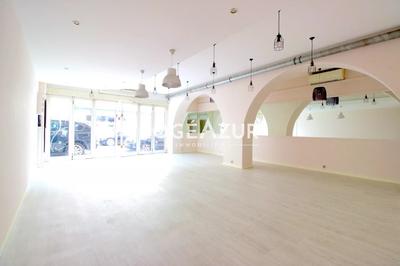 Local commercial - 62 m² - 2 pièces