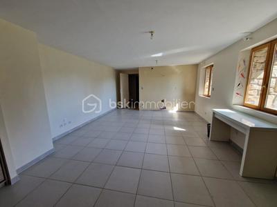 Maison - 214 m² - 8 pièces