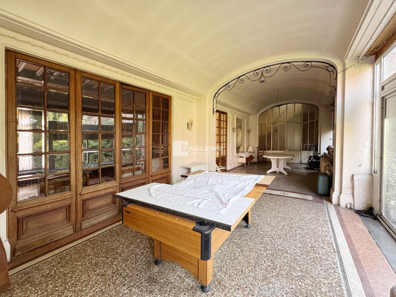 Maison - 346 m² - 7 pièces