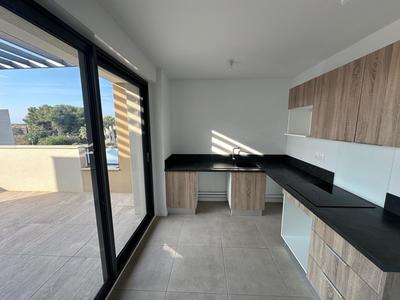 Appartement - 90 m² - 4 pièces