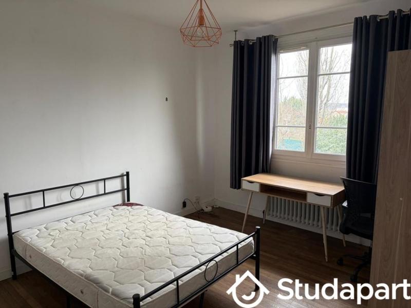 Chambre - 12 m² - 1 pièce