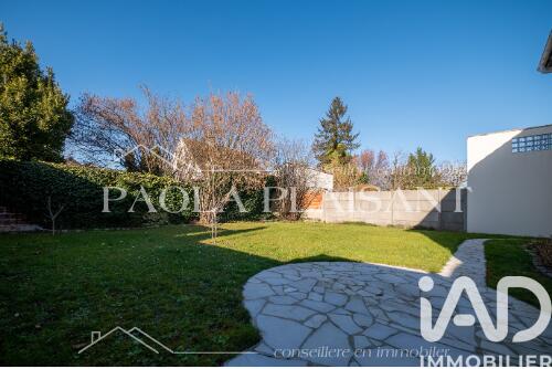 Maison - 121 m² - 7 pièces