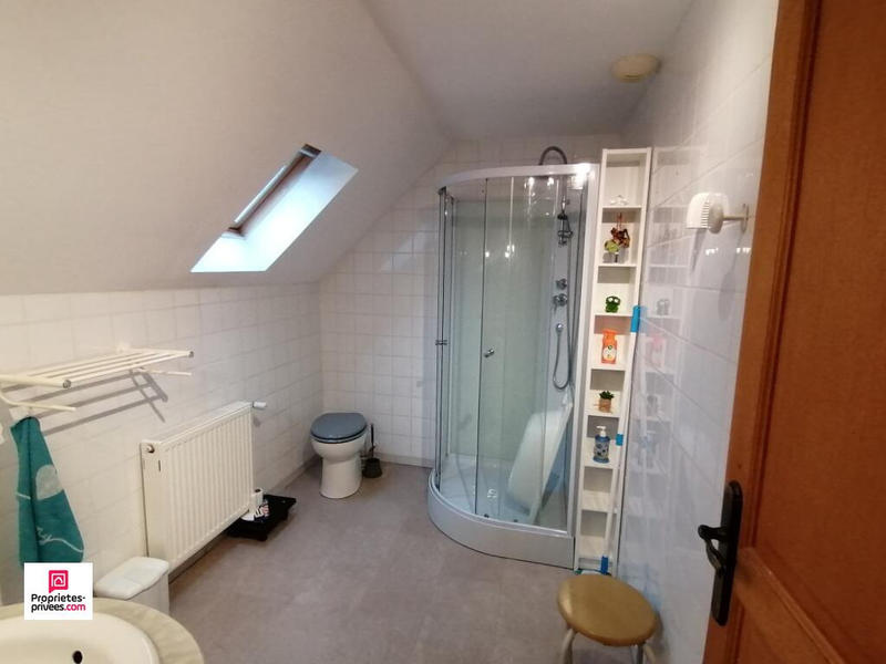 Maison - 220 m² - 10 pièces