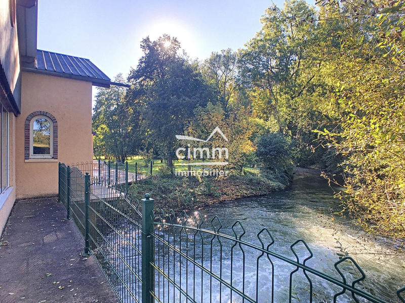 Maison - 365 m² - 15 pièces