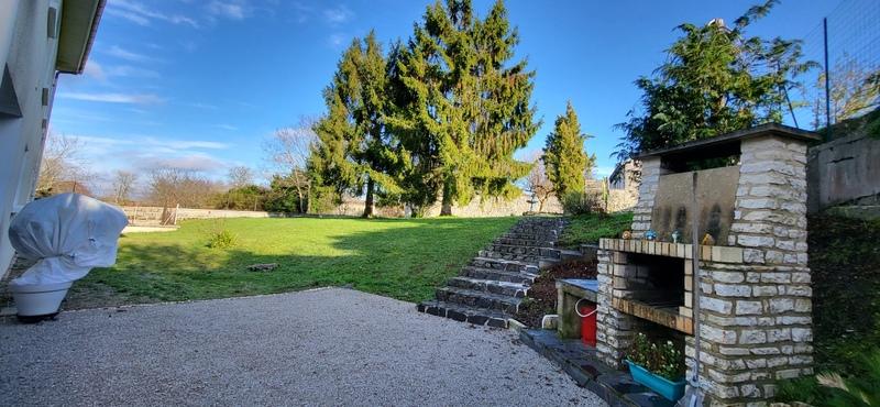 Maison - 225 m² - 10 pièces