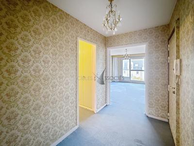 Appartement - 75 m² - 3 pièces