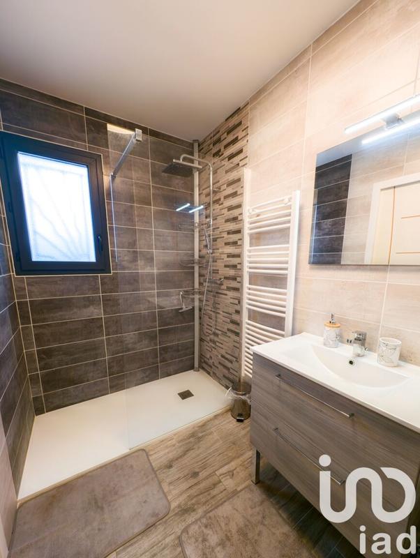 Maison - 87 m² - 5 pièces